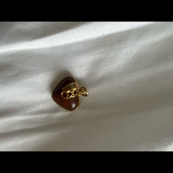 No name - Picture 1 of 1